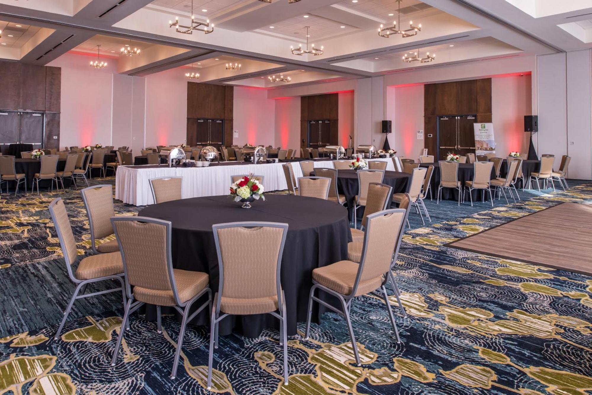 Holiday Inn Detroit Northwest - Livonia By Ihg Esterno foto