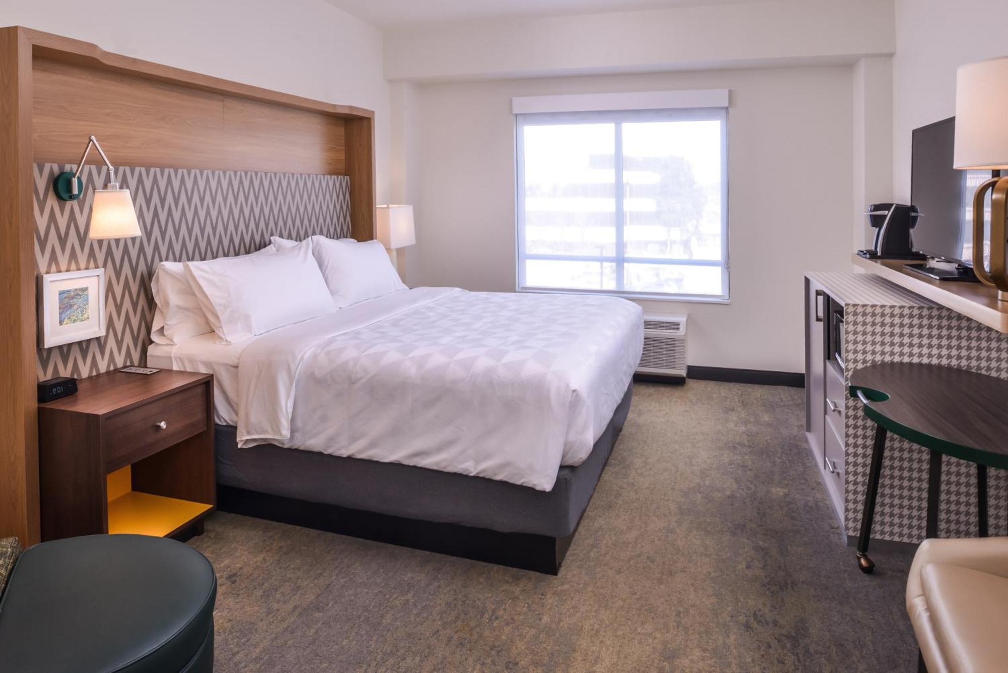 Holiday Inn Detroit Northwest - Livonia By Ihg Esterno foto