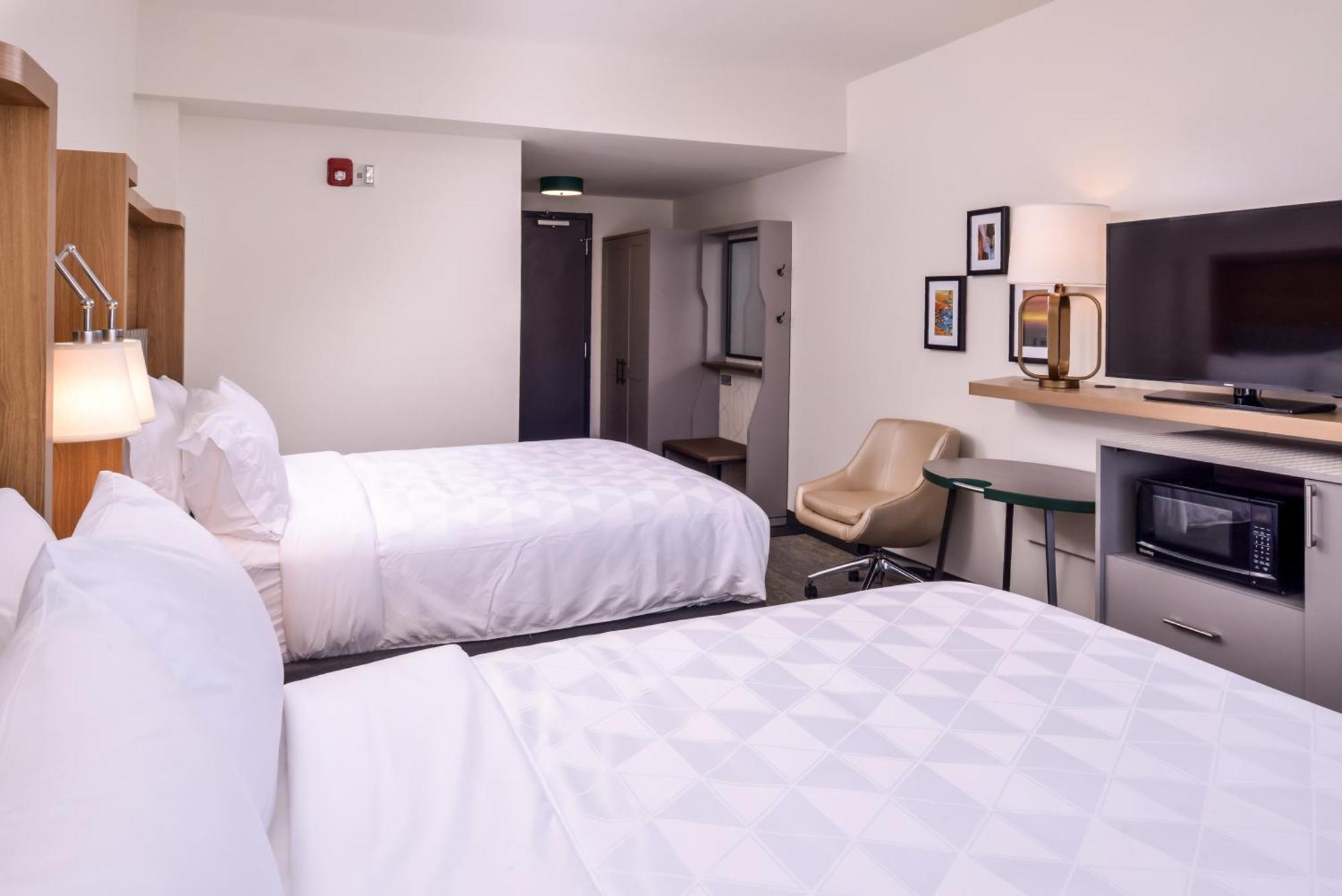 Holiday Inn Detroit Northwest - Livonia By Ihg Esterno foto