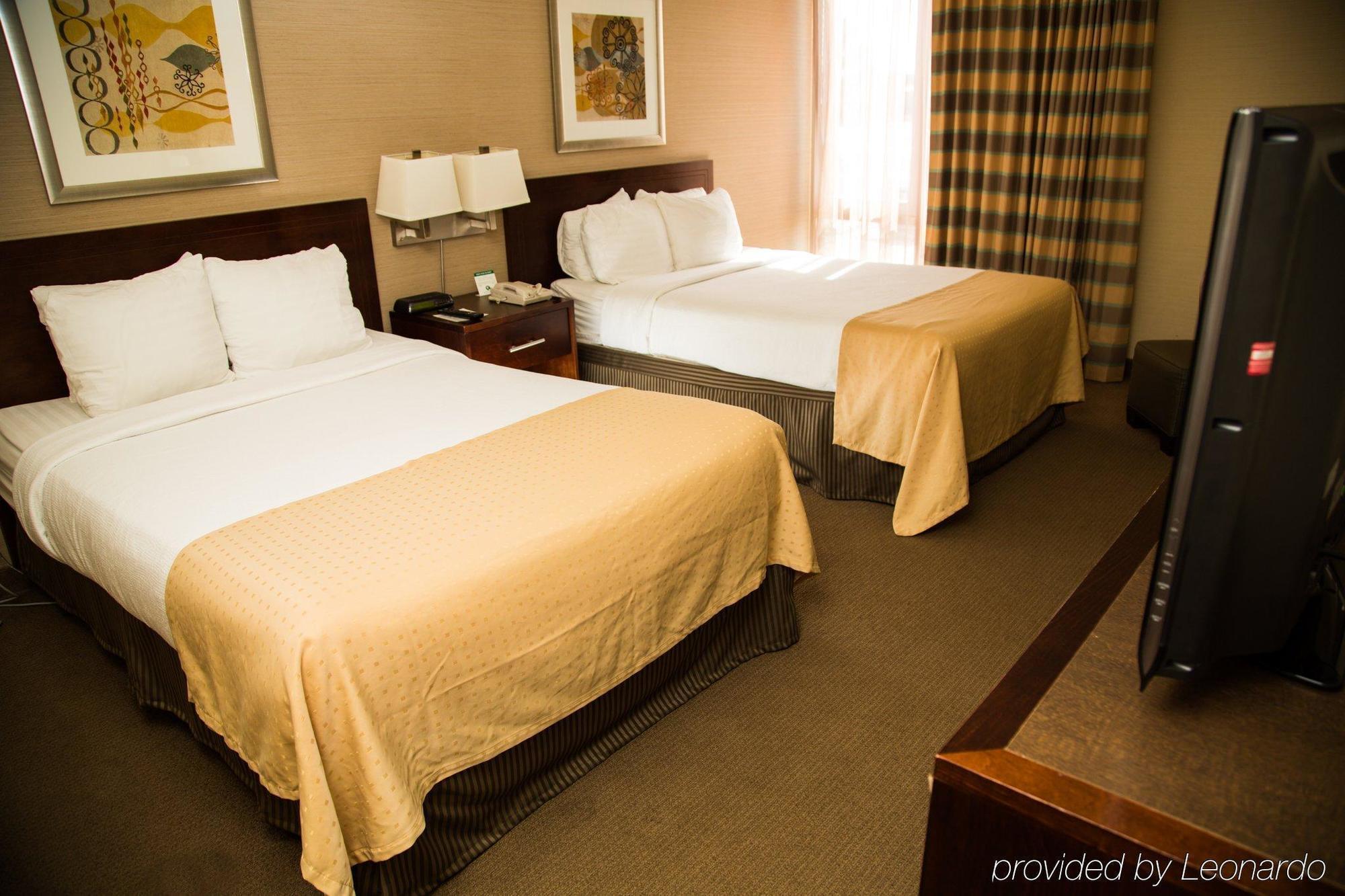 Holiday Inn Detroit Northwest - Livonia By Ihg Esterno foto